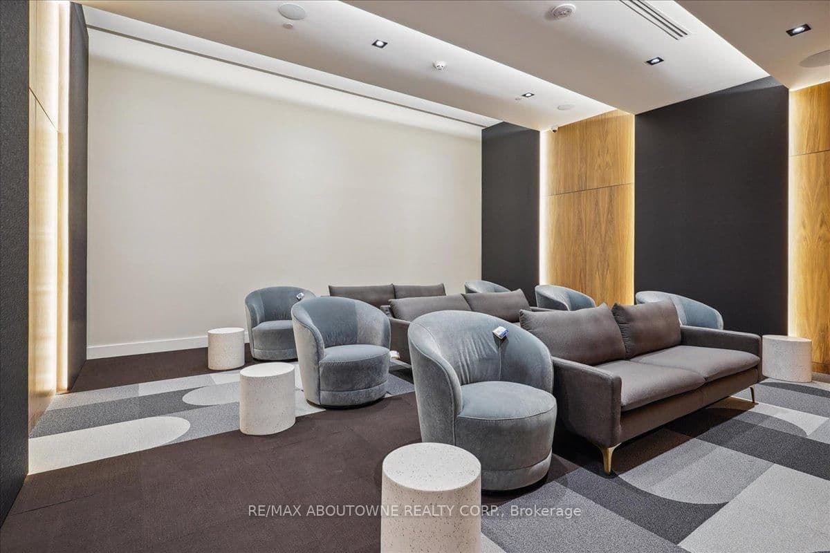 509 Dundas Street W, Unit 103 thumbnail 26