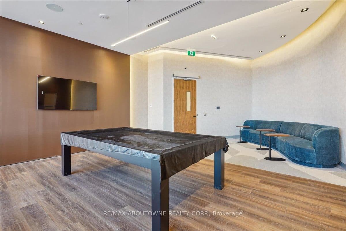509 Dundas Street W, Unit 103 thumbnail 29
