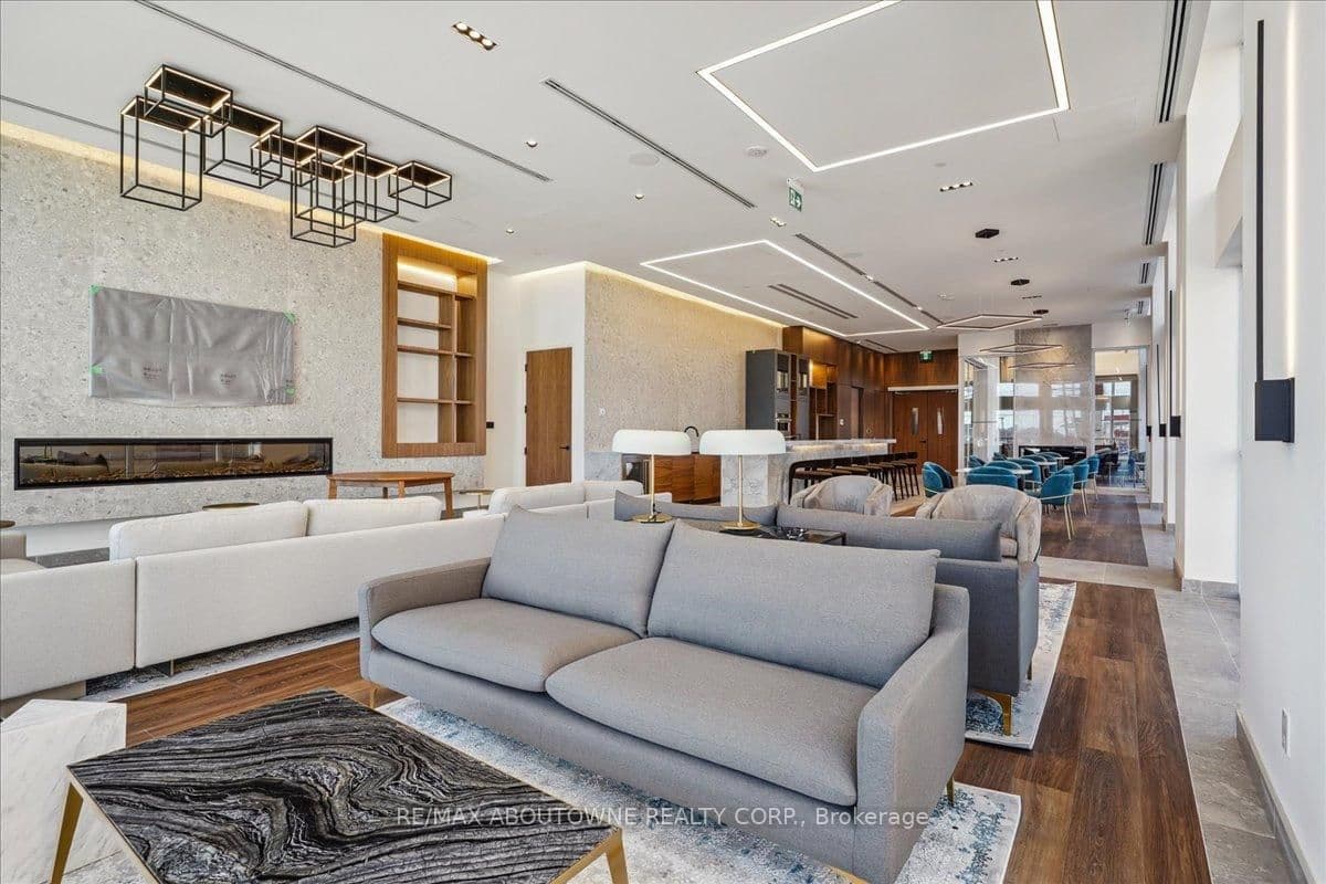509 Dundas Street W, Unit 103 thumbnail 35