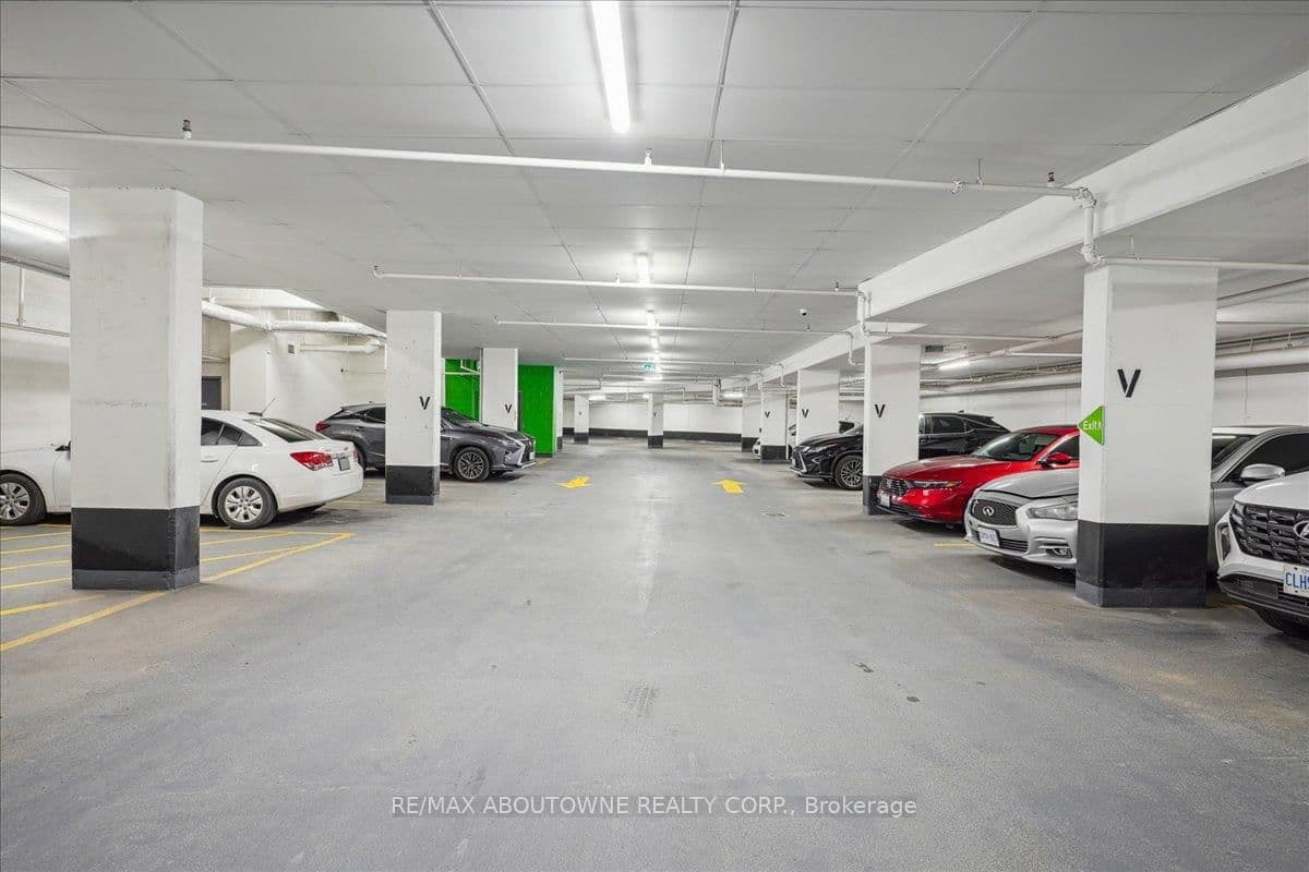 509 Dundas Street W, Unit 103 thumbnail 40