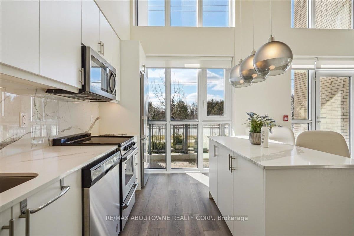 509 Dundas Street W, Unit 103 thumbnail 5