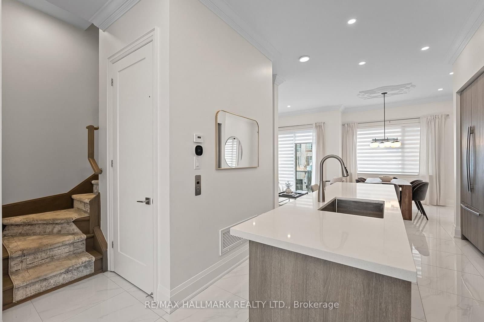 129 High Street W thumbnail 12