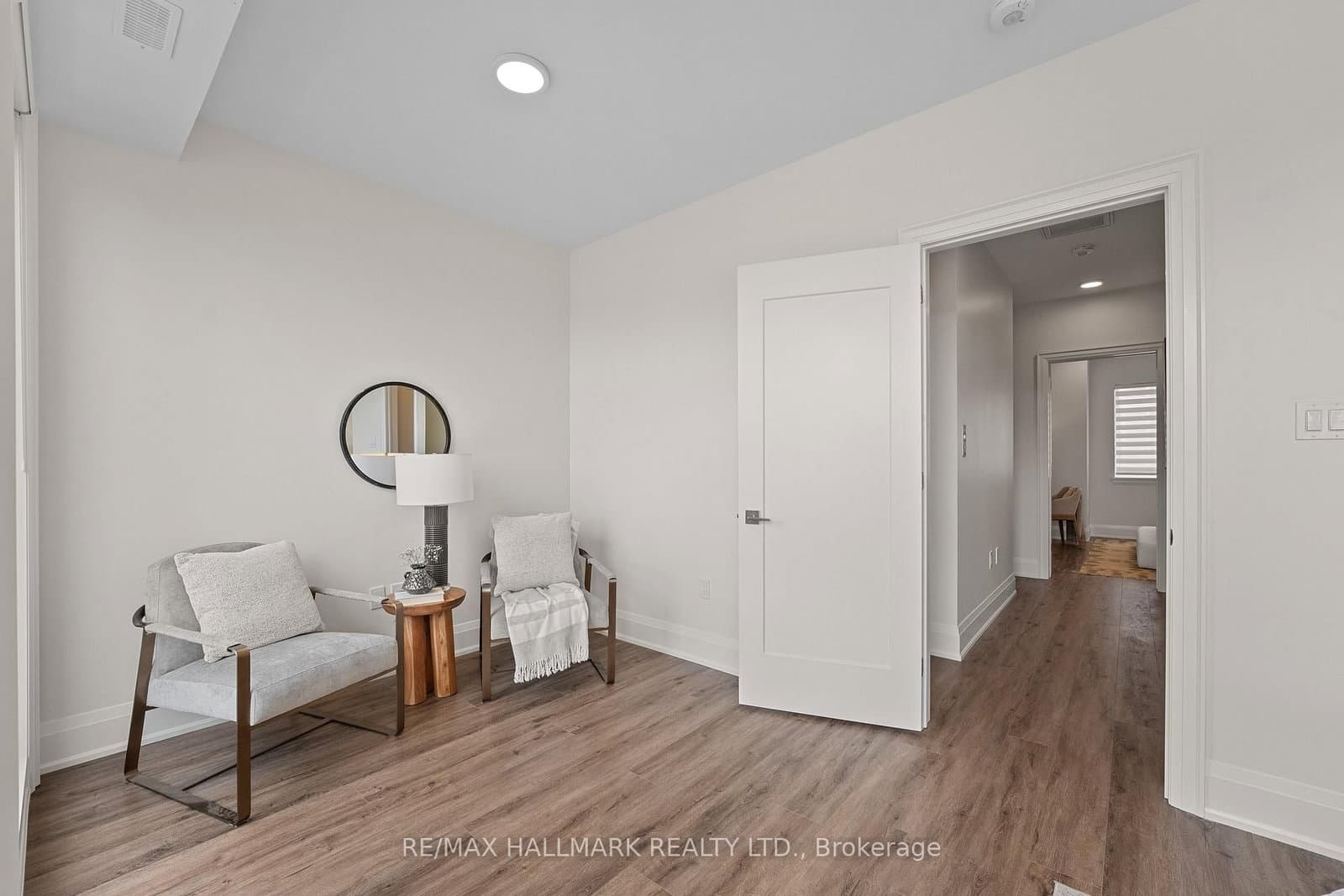 129 High Street W thumbnail 22