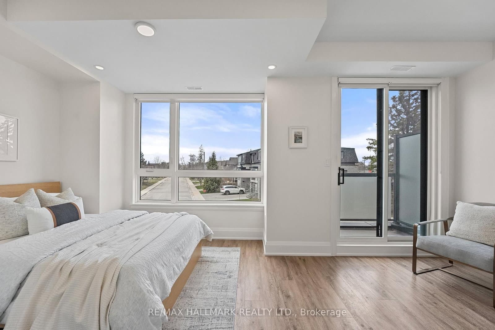 129 High Street W thumbnail 23
