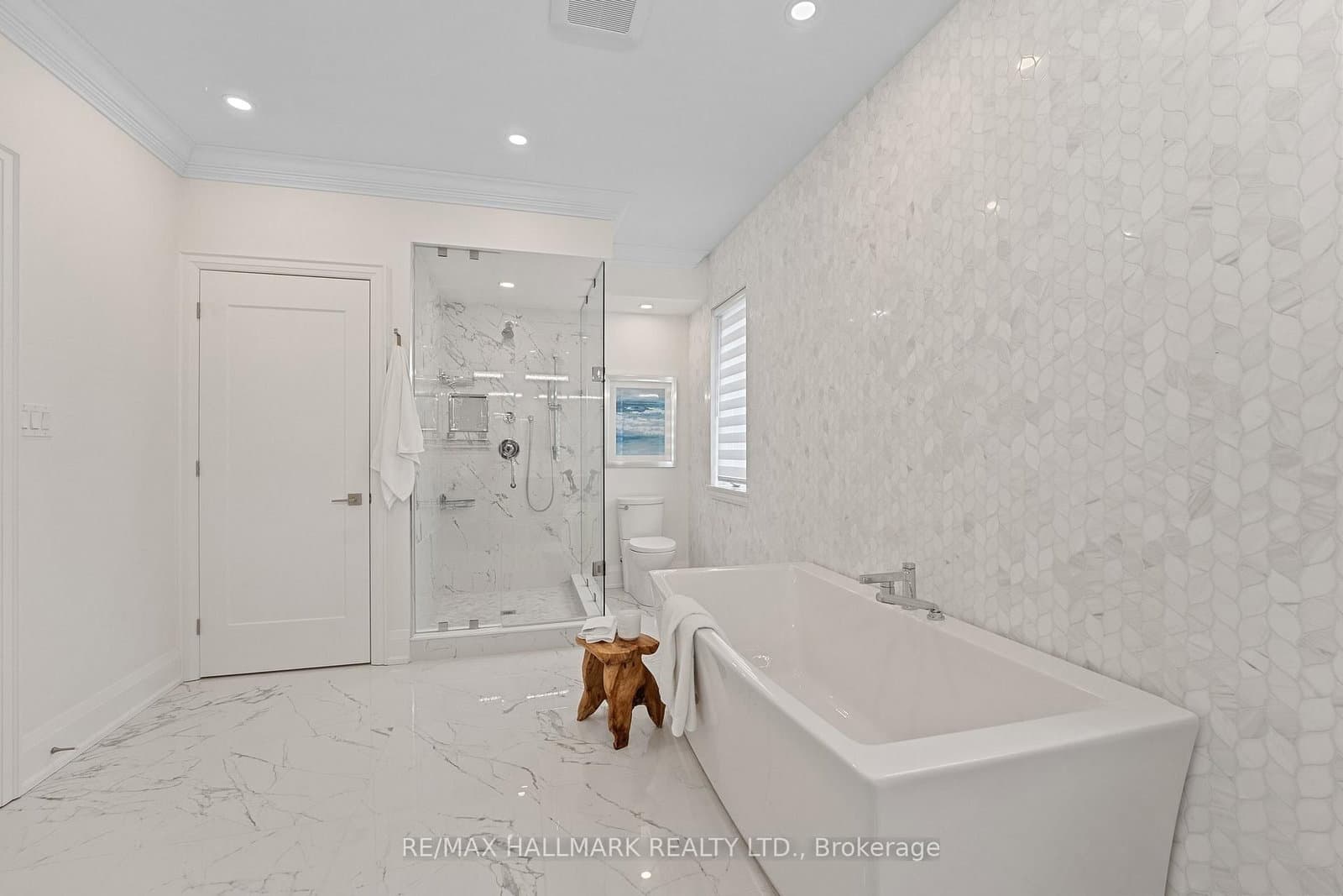 129 High Street W thumbnail 25