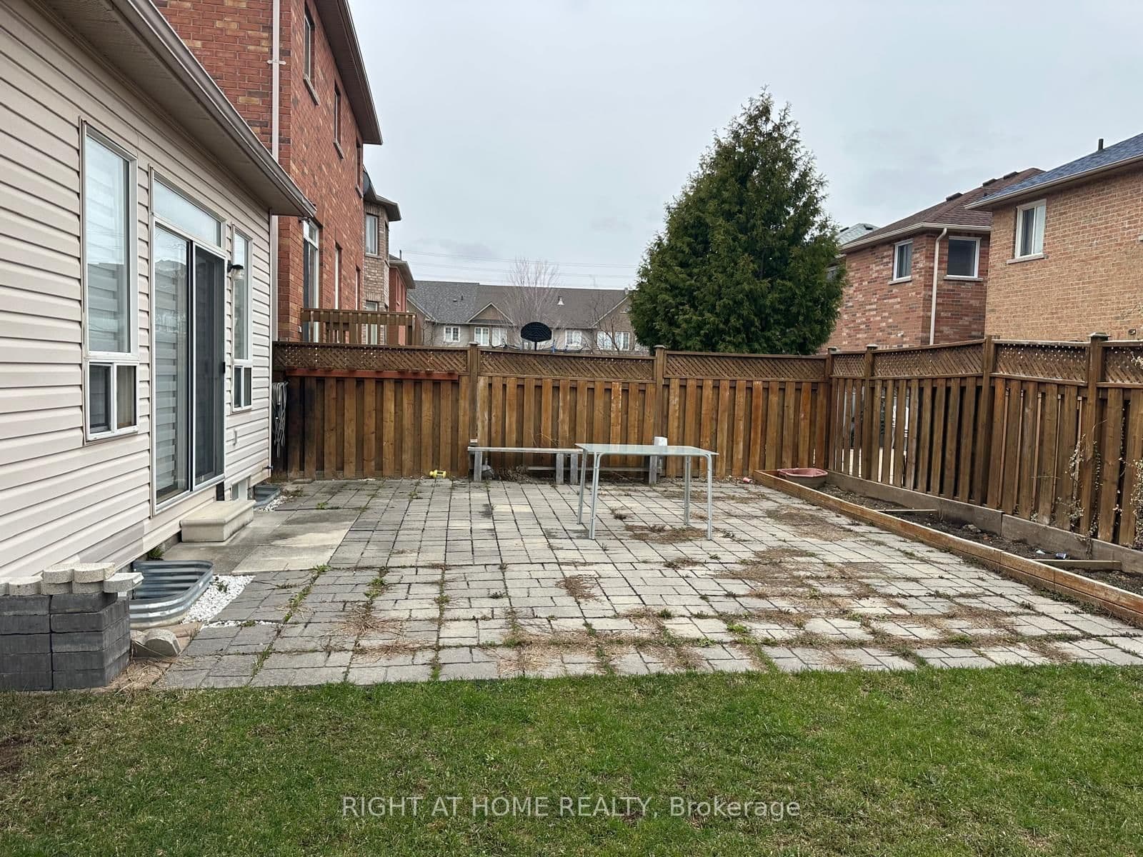 1015 Mccuaig Drive thumbnail 24