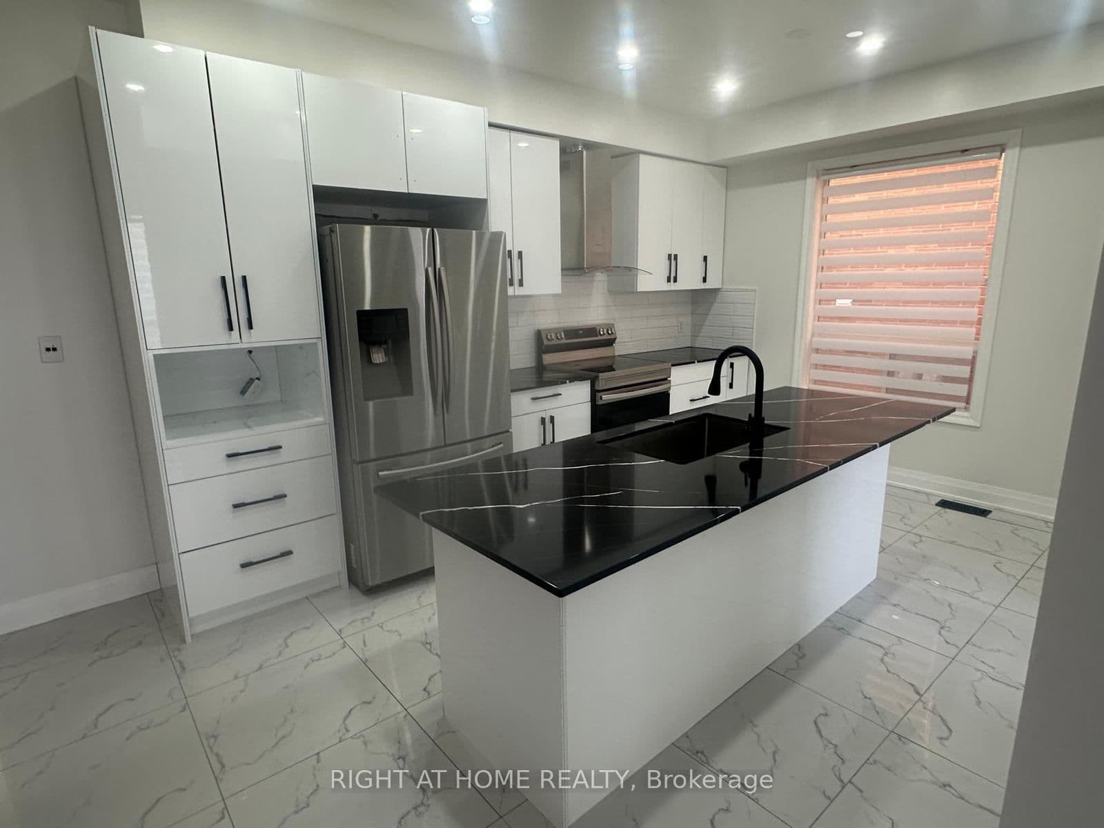 1015 Mccuaig Drive thumbnail 5