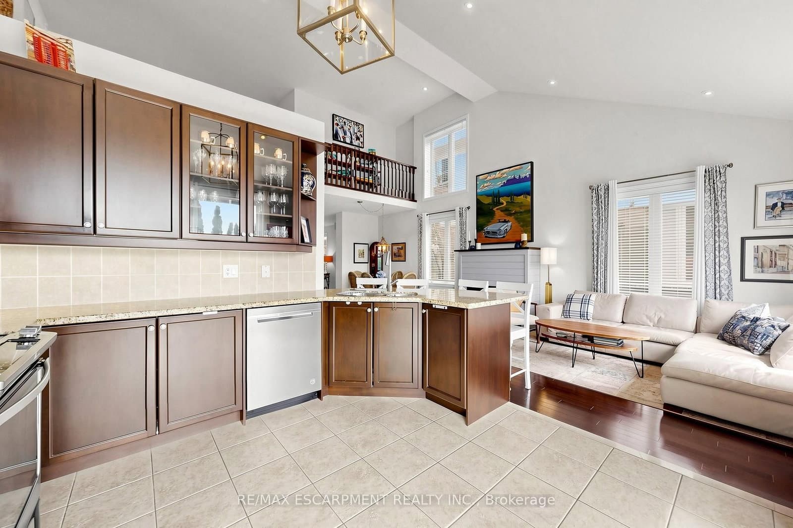 4176 Saunders Crescent thumbnail 14