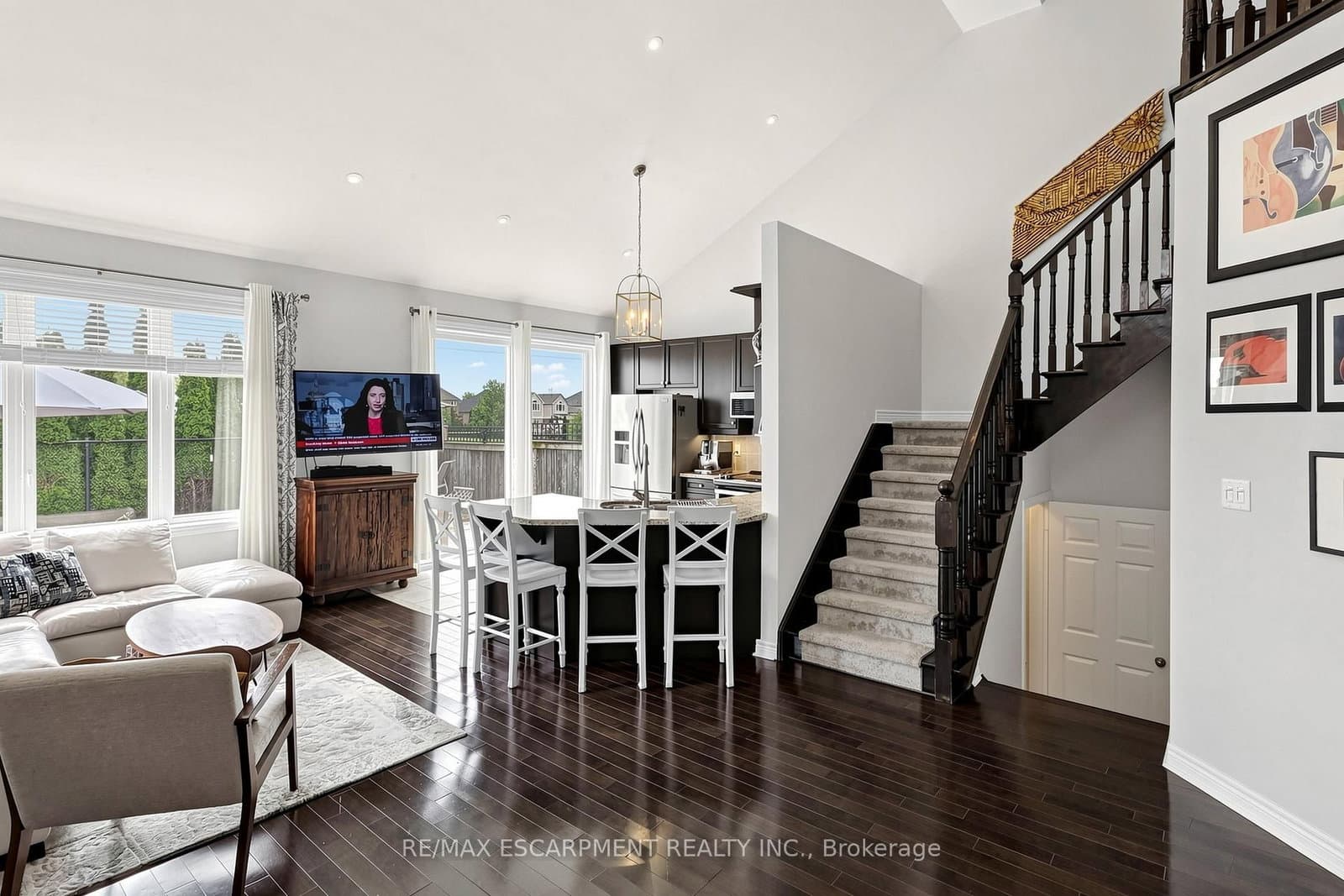 4176 Saunders Crescent thumbnail 22