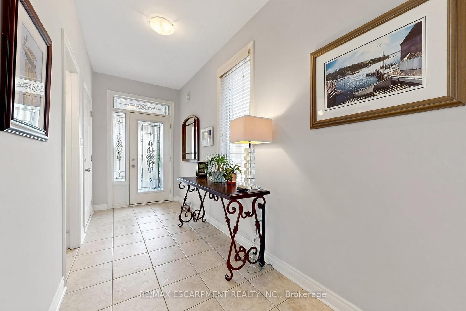 4176 Saunders Crescent thumbnail 5