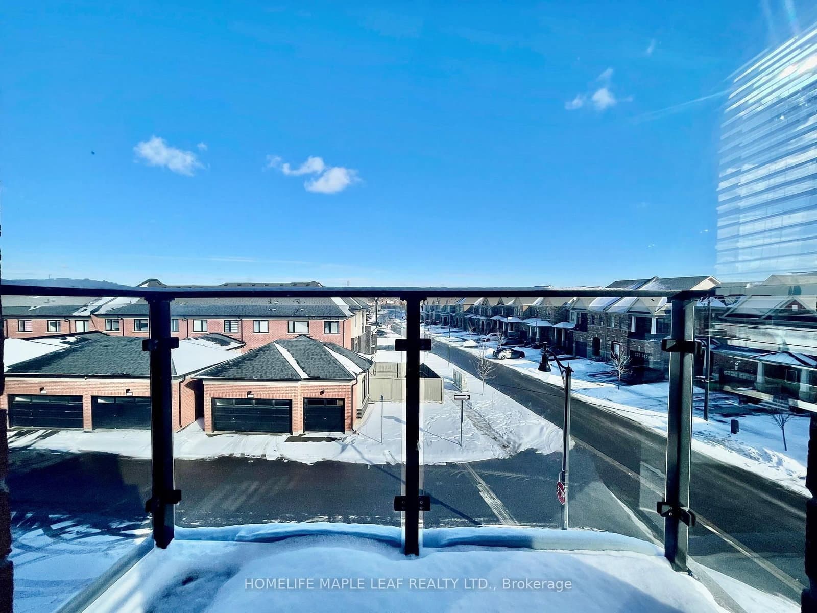 325 Veterans Drive thumbnail 11