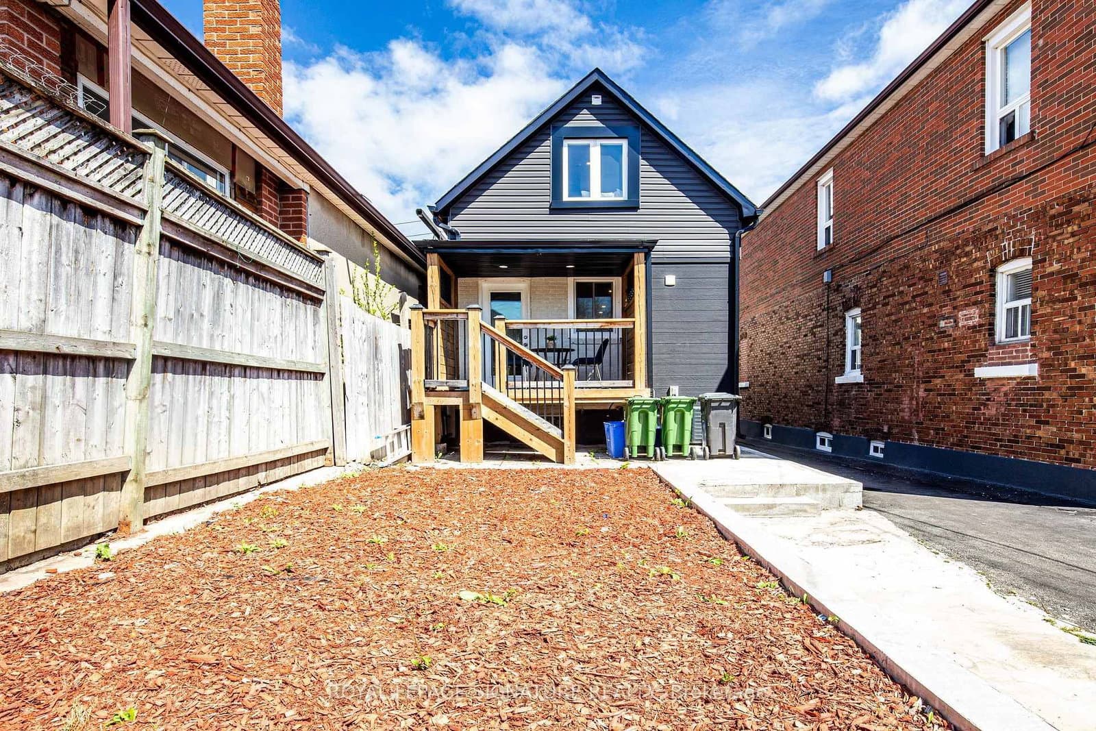19 Schell Avenue thumbnail 35