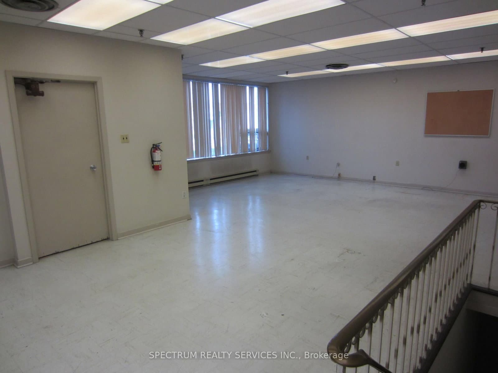 76 Signet Drive, Unit Unit A thumbnail 2