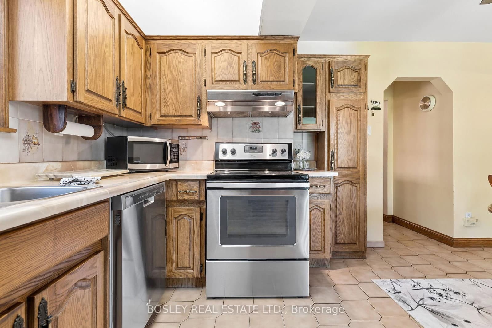 96 Macdonald Avenue thumbnail 19