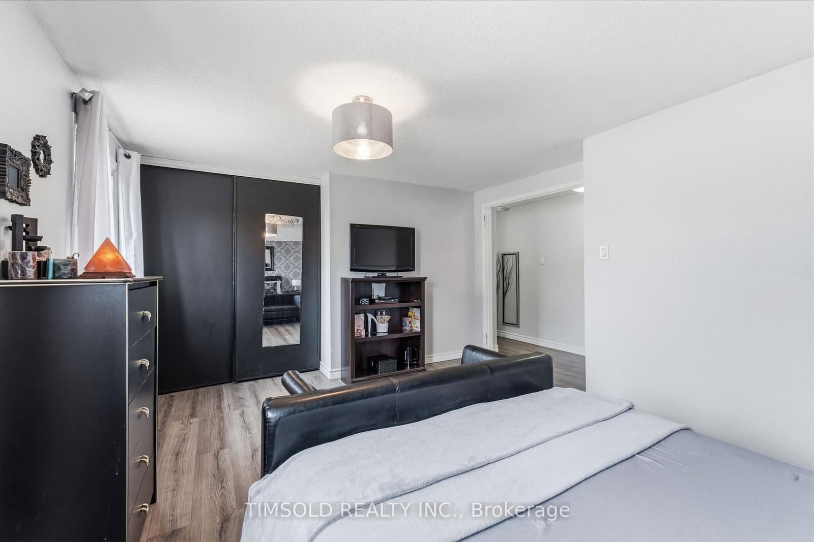 57 Hansen Road N, Unit 29 thumbnail 18