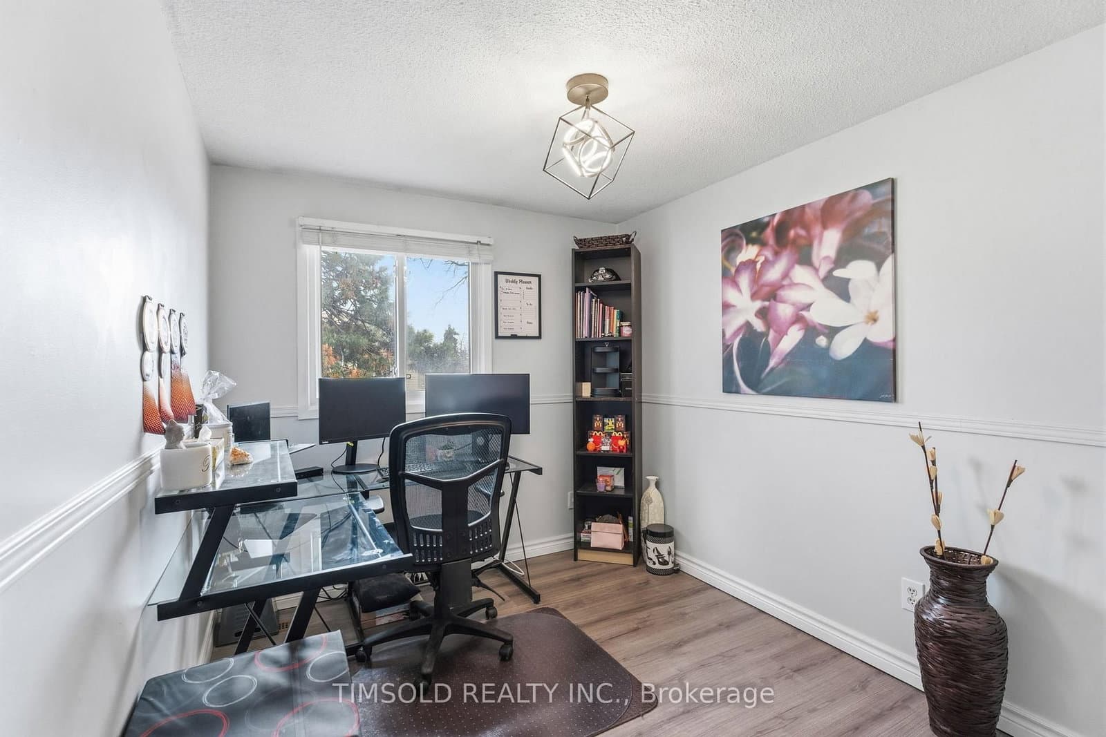 57 Hansen Road N, Unit 29 thumbnail 22