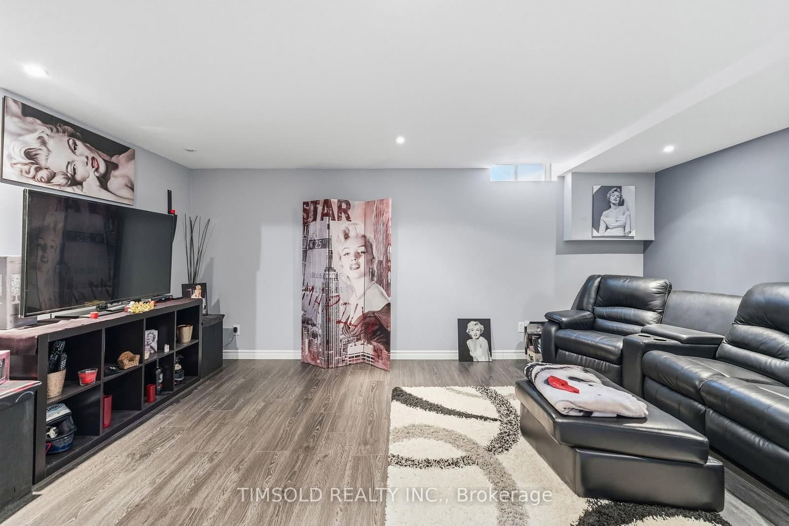 57 Hansen Road N, Unit 29 thumbnail 24