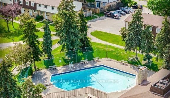 57 Hansen Road N, Unit 29 thumbnail 33