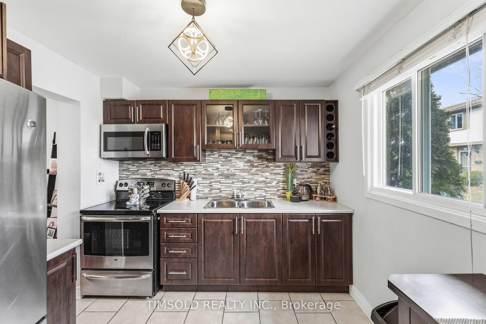 57 Hansen Road N, Unit 29 thumbnail 8