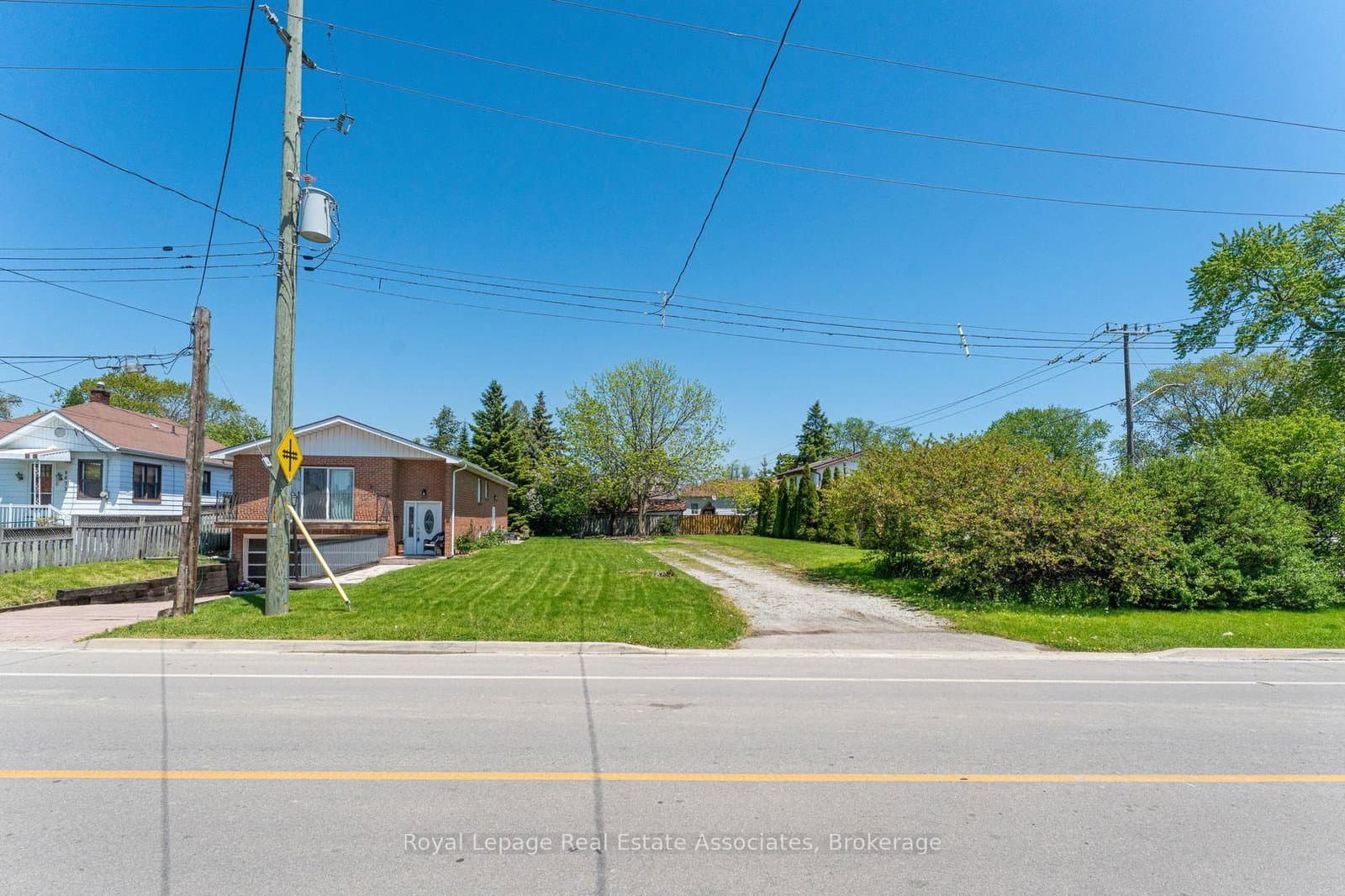 1063 Alexandra Avenue thumbnail 21