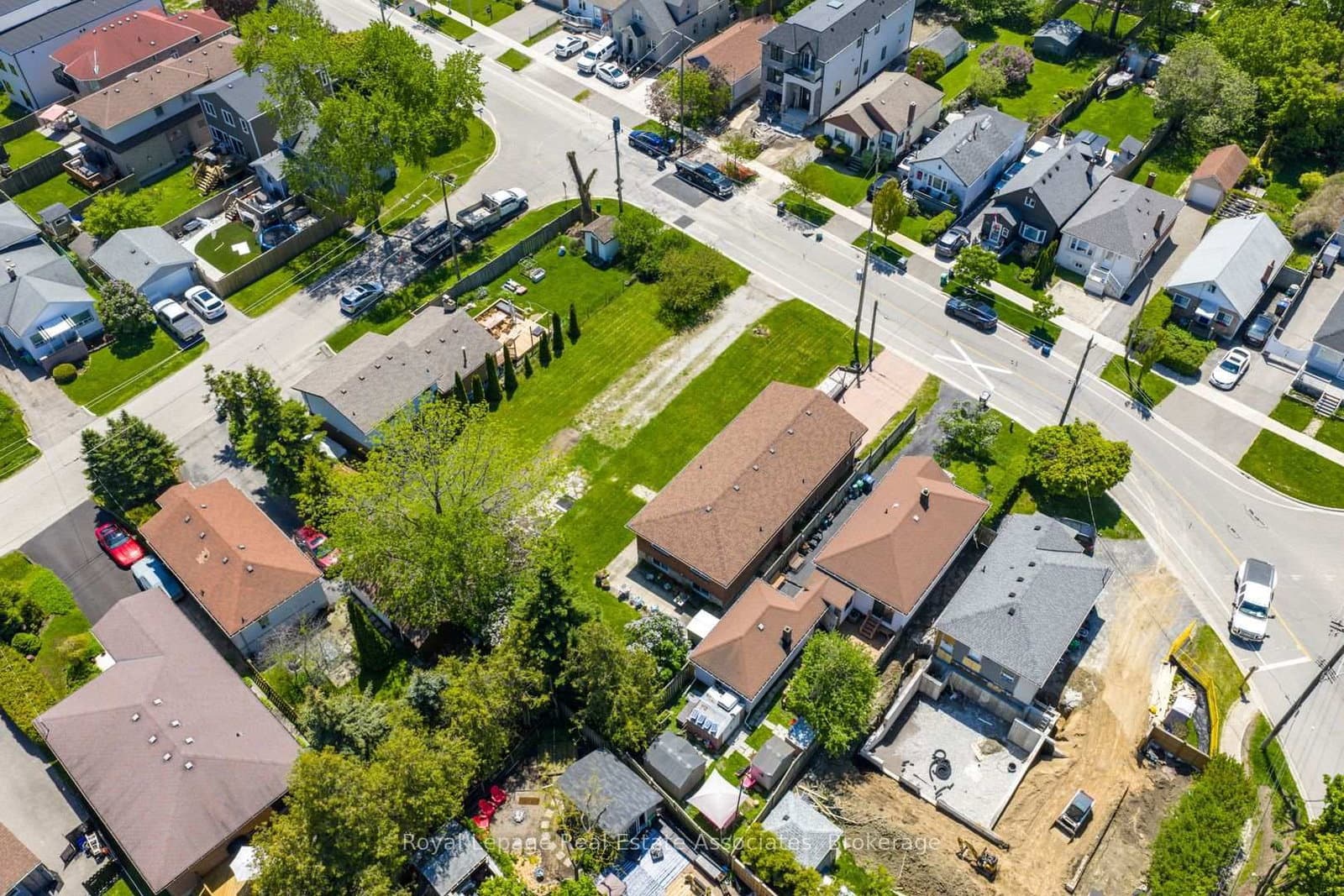 1063 Alexandra Avenue thumbnail 6