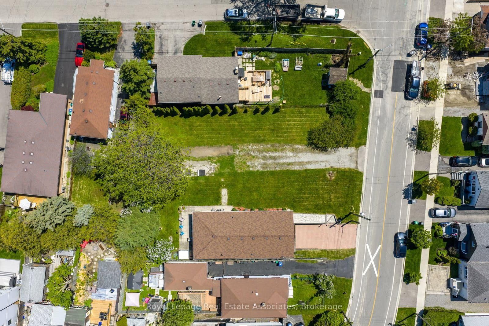 1063 Alexandra Avenue thumbnail 7