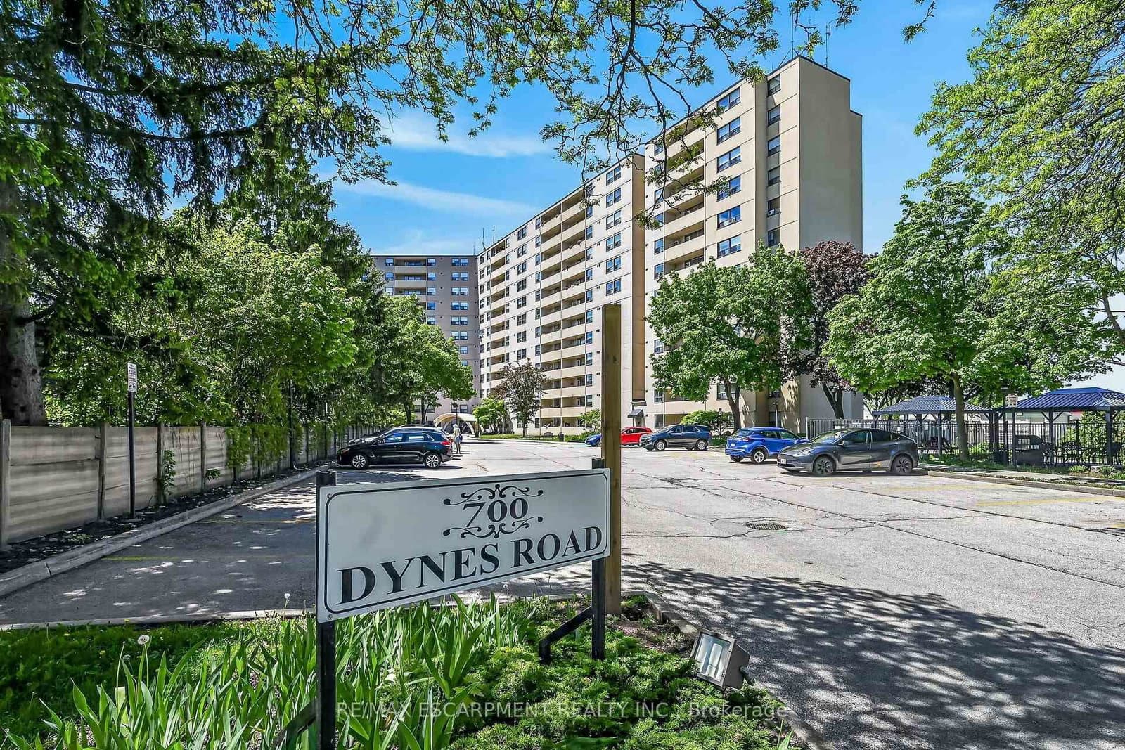 700 Dynes Road, Unit 101 thumbnail 2