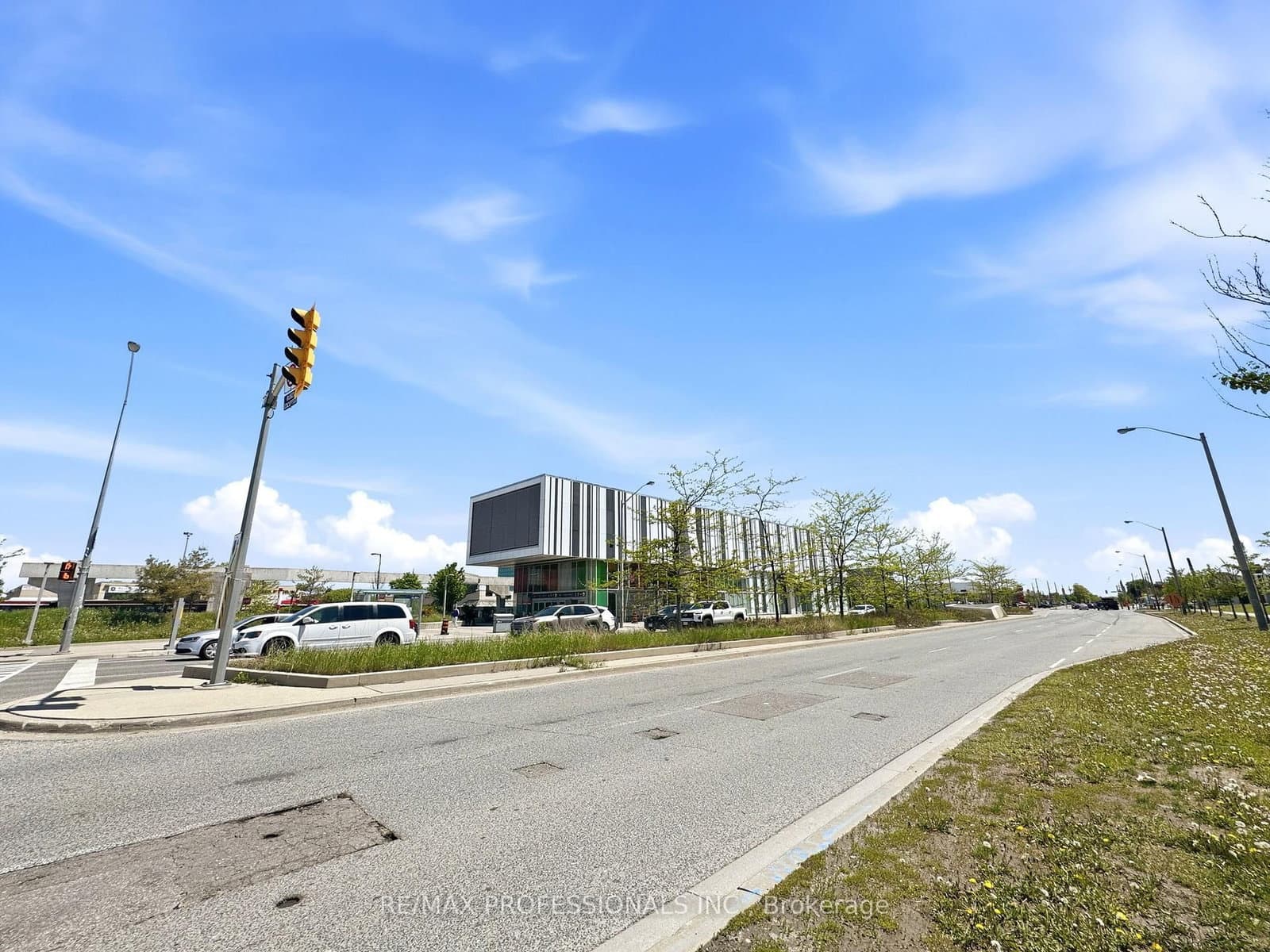 19 Four Winds Drive, Unit 204 thumbnail 40
