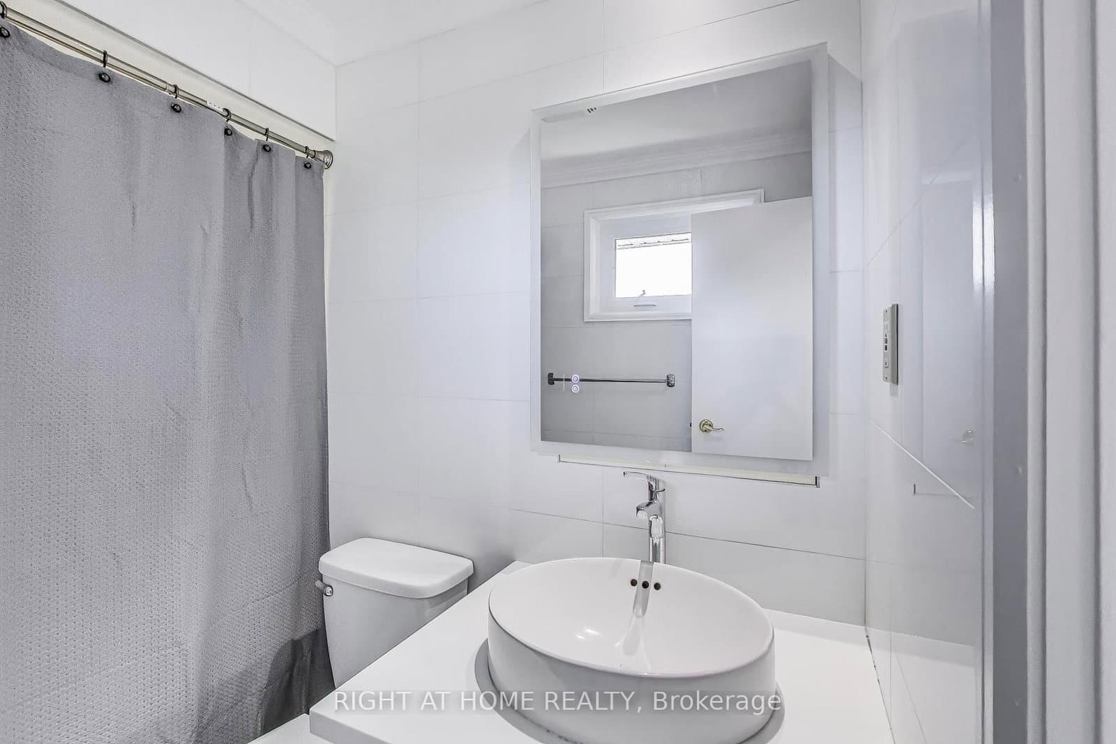 (Upper Level) 4 Martin Grove Road thumbnail 13
