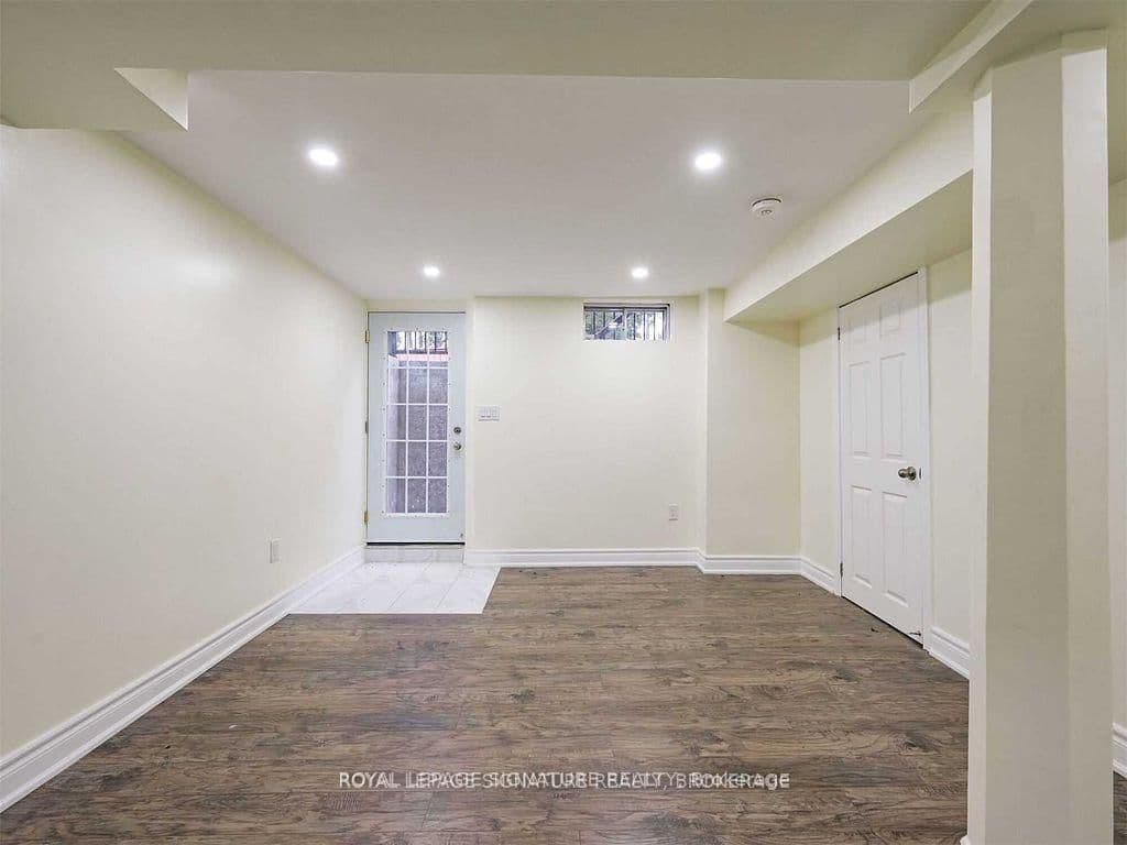 5955 Leeside Crescent, Unit Basement thumbnail 10