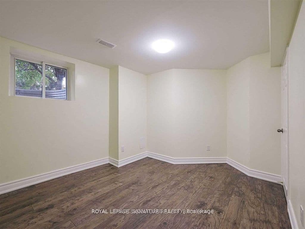 5955 Leeside Crescent, Unit Basement thumbnail 24