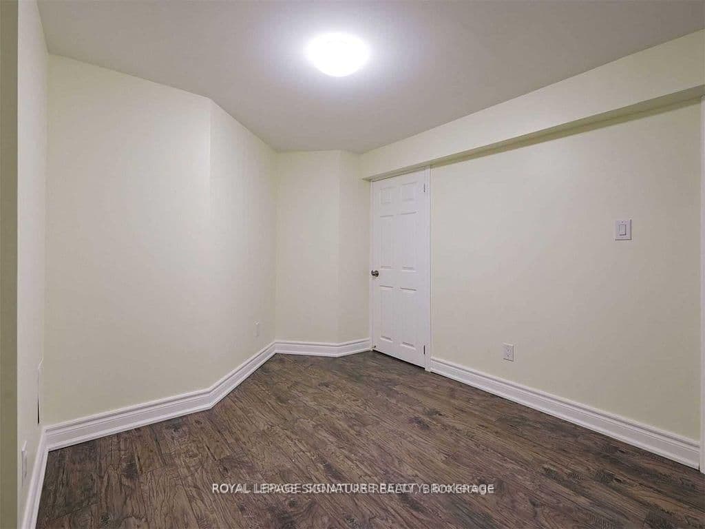 5955 Leeside Crescent, Unit Basement thumbnail 25