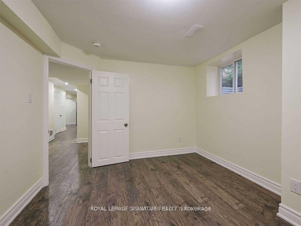 5955 Leeside Crescent, Unit Basement thumbnail 26