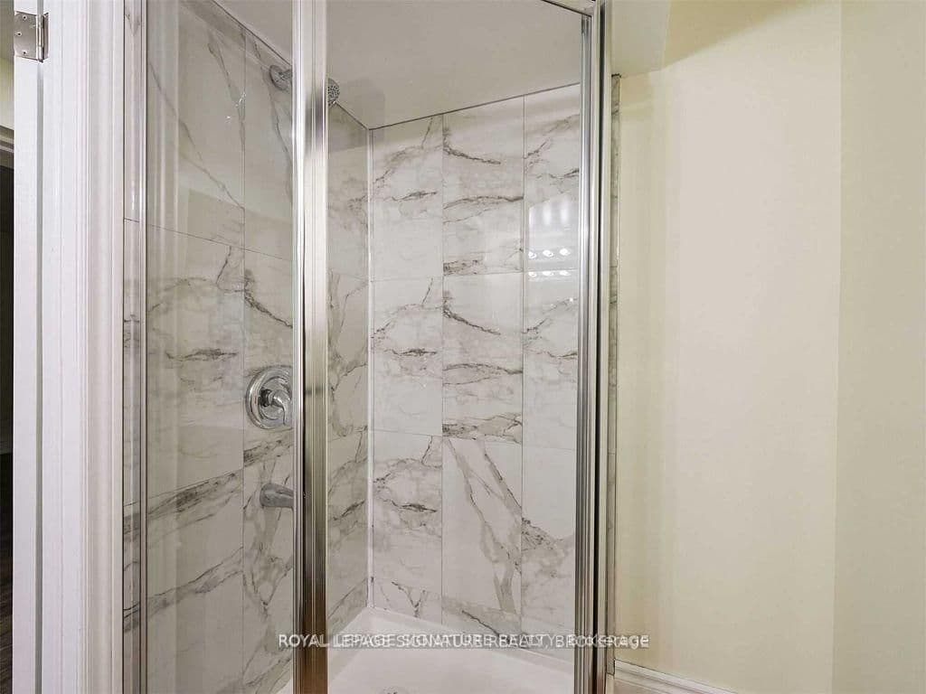 5955 Leeside Crescent, Unit Basement thumbnail 31
