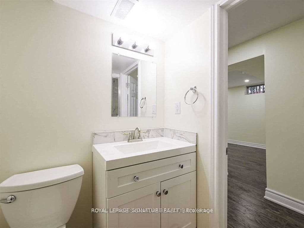 5955 Leeside Crescent, Unit Basement thumbnail 32