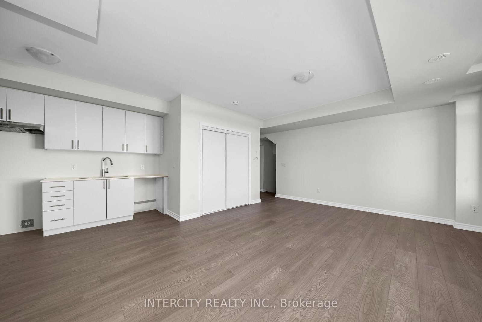 471 Tim Manley Avenue, Unit 31F thumbnail 3