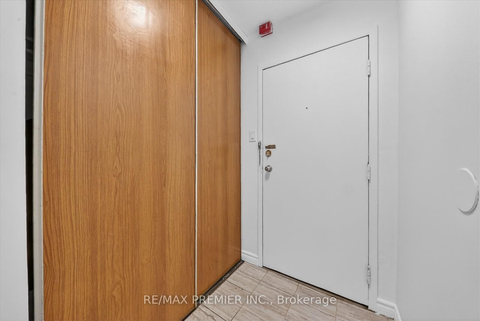 3555 Derry Road E, Unit 712 thumbnail 14