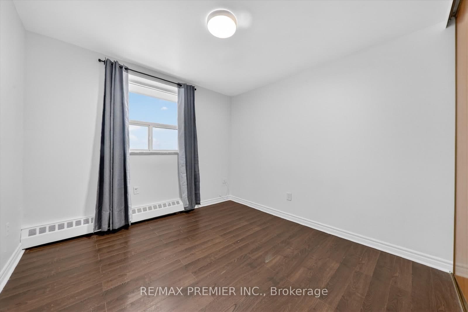 3555 Derry Road E, Unit 712 thumbnail 8