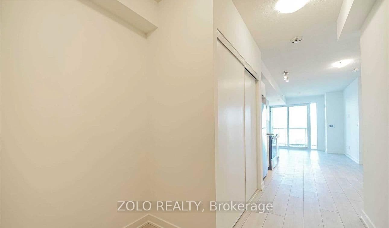 3200 Dakota Common, Unit B520 thumbnail 7