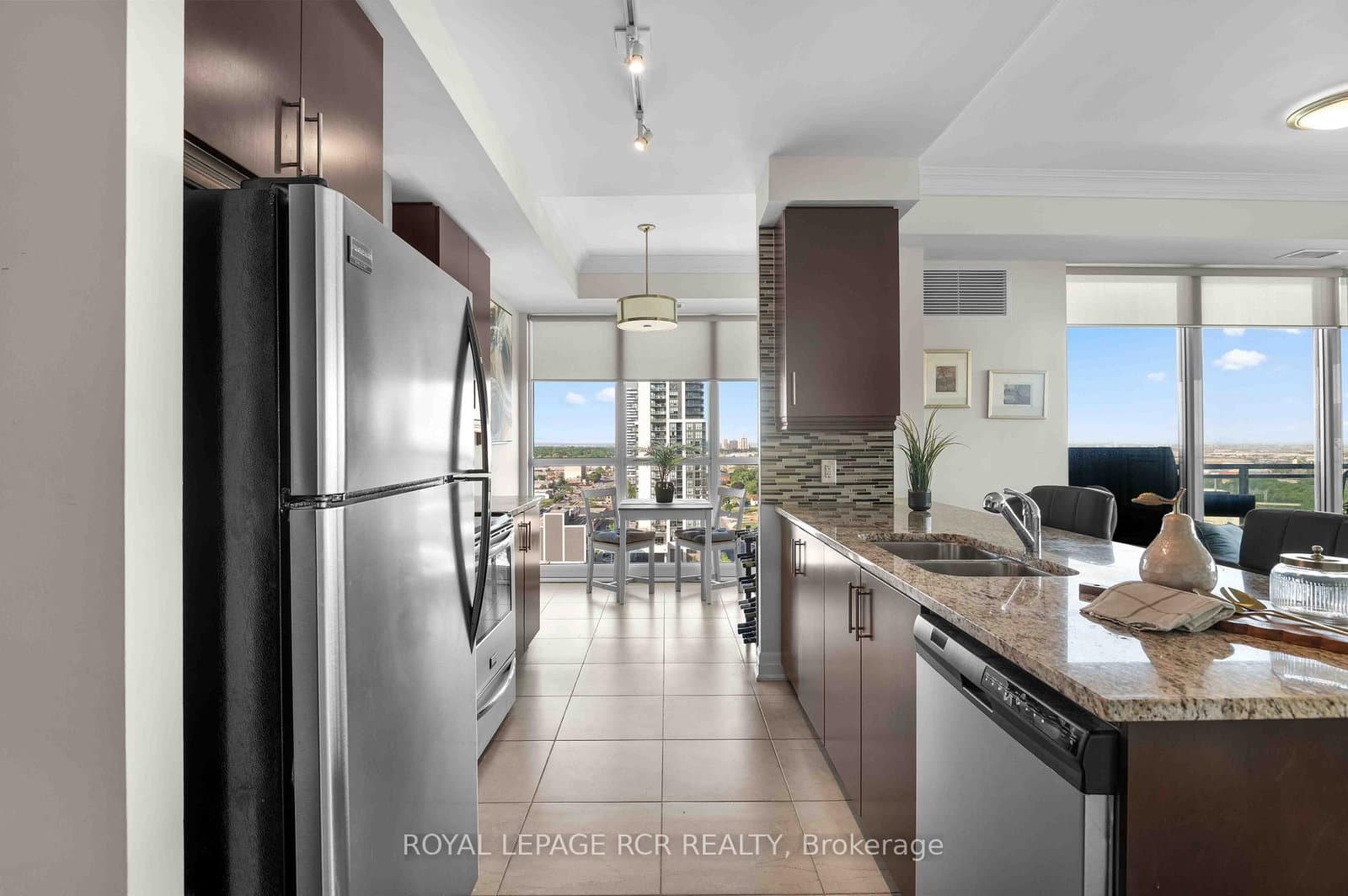 100 John Street, Unit 1702 thumbnail 12