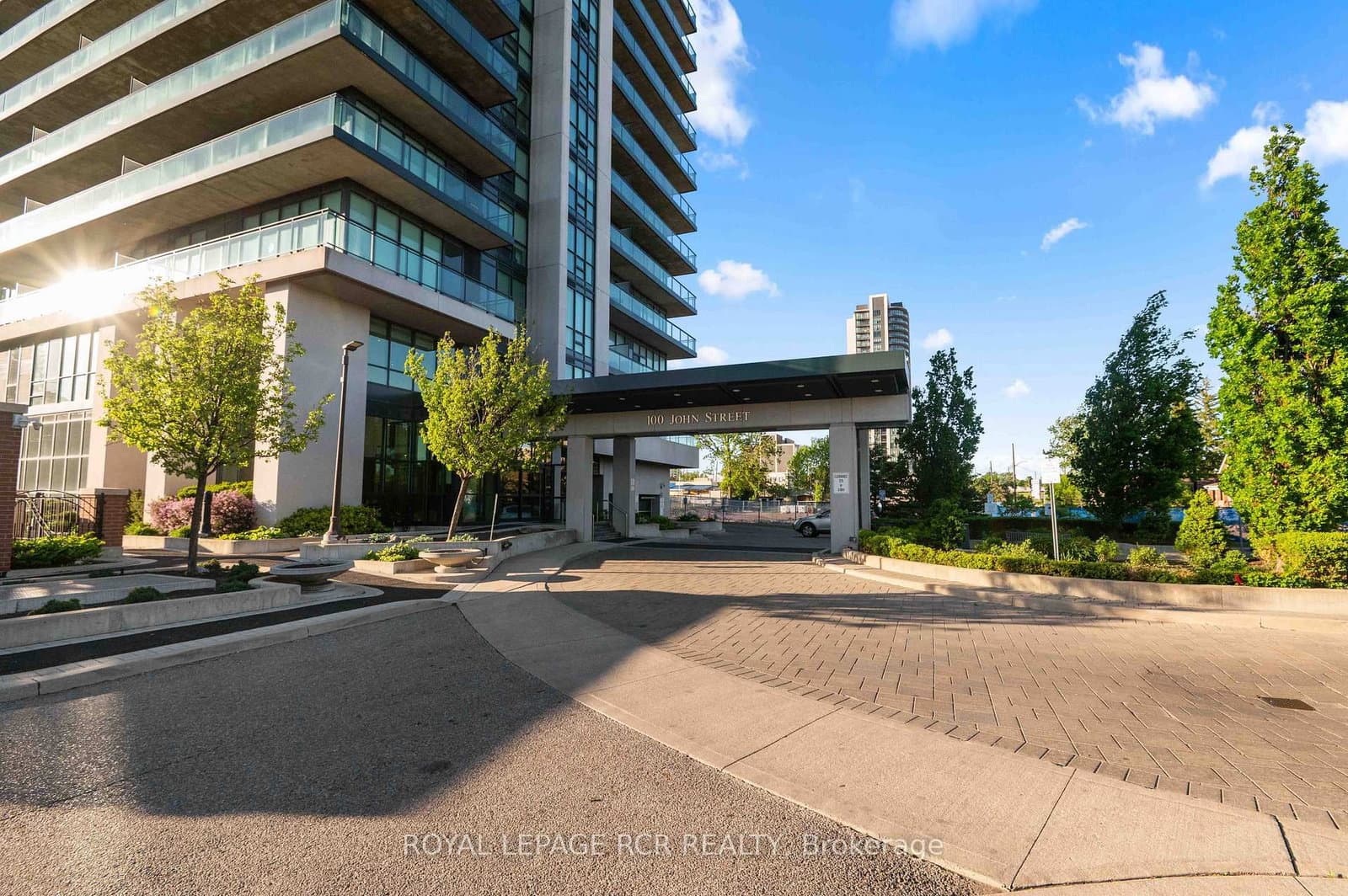 100 John Street, Unit 1702 thumbnail 2