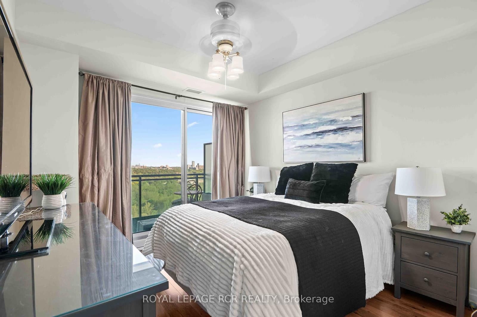 100 John Street, Unit 1702 thumbnail 23