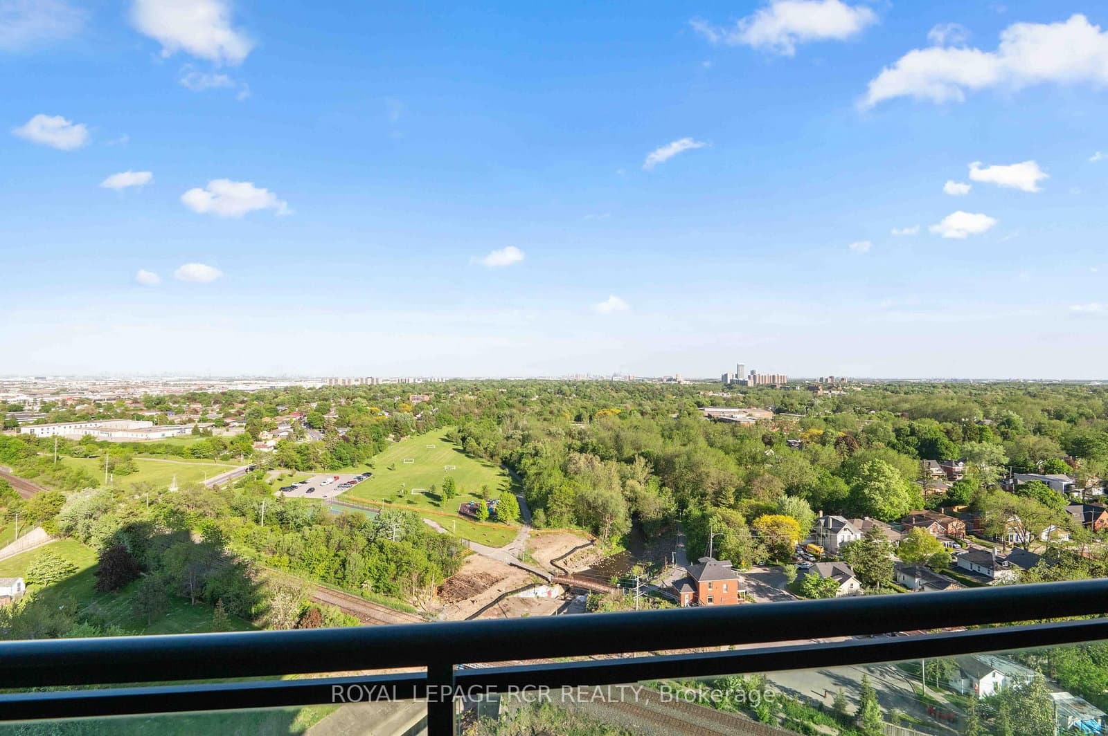 100 John Street, Unit 1702 thumbnail 27