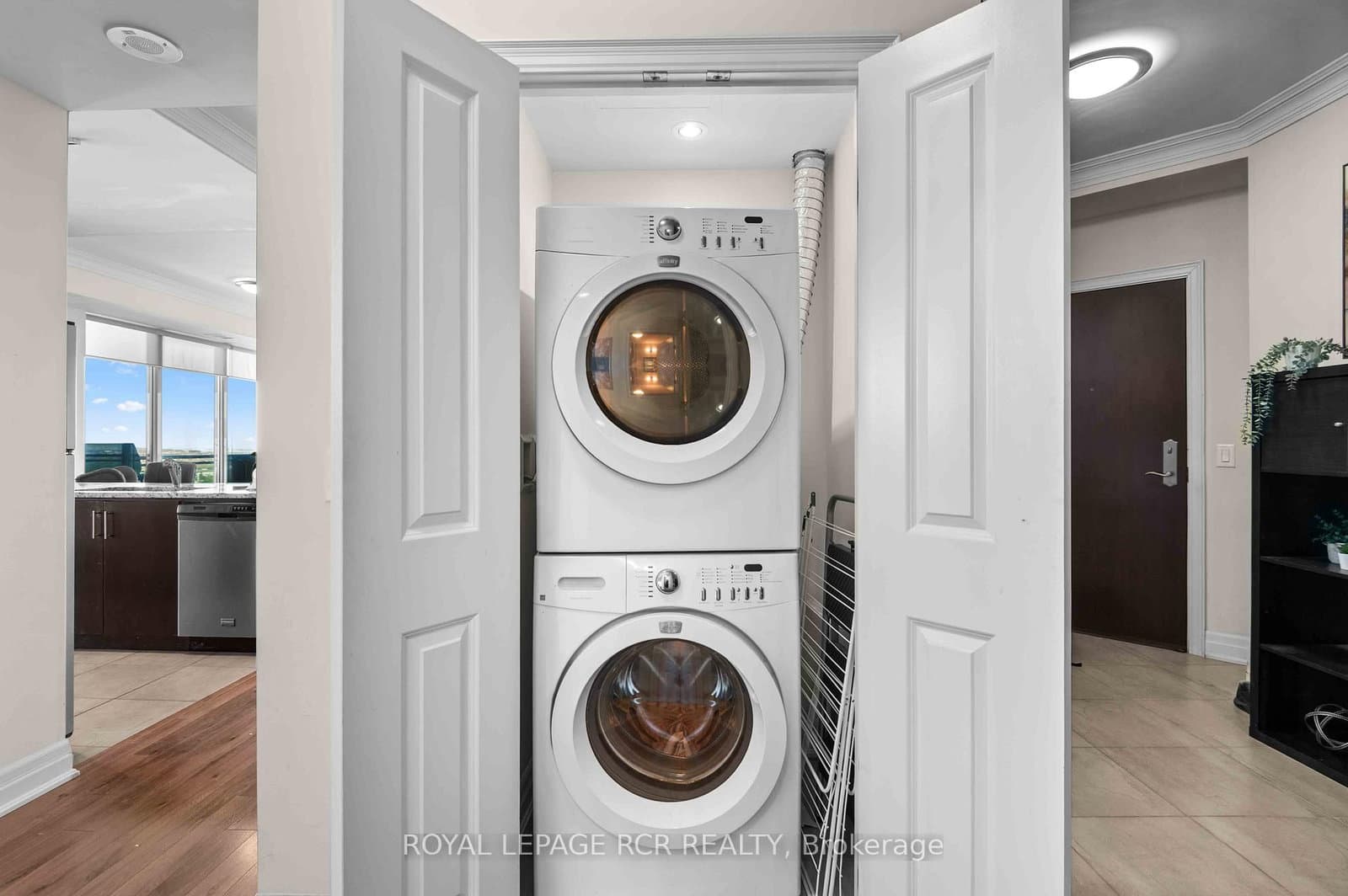 100 John Street, Unit 1702 thumbnail 8