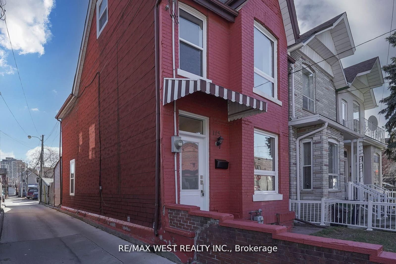 115 Edwin Avenue thumbnail 4