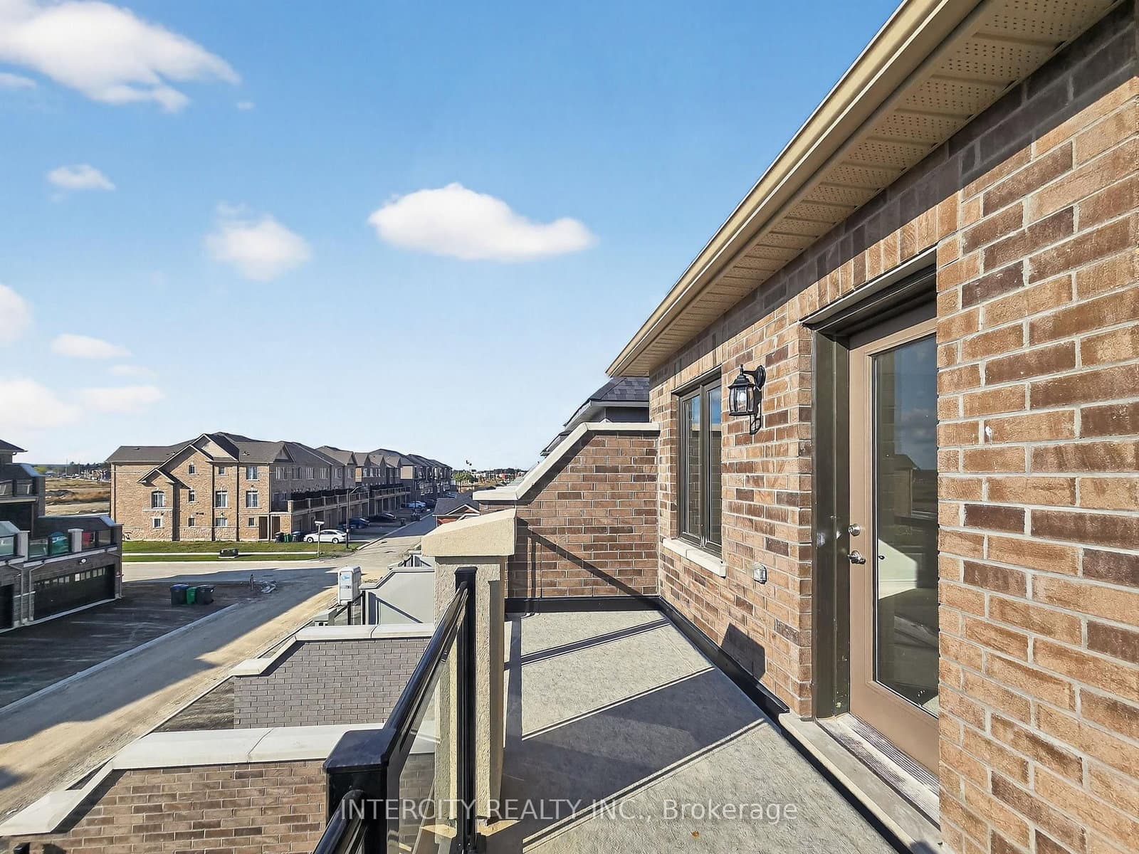 100 Grassbank Road thumbnail 44