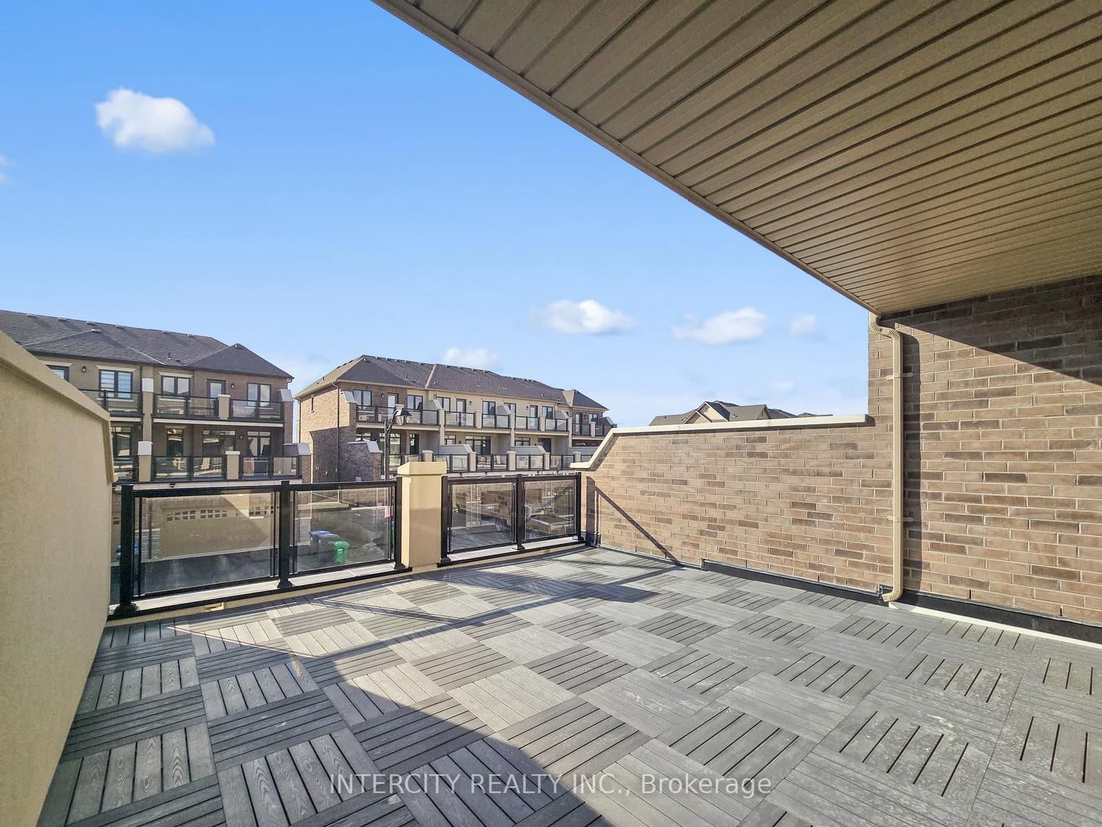 100 Grassbank Road thumbnail 46