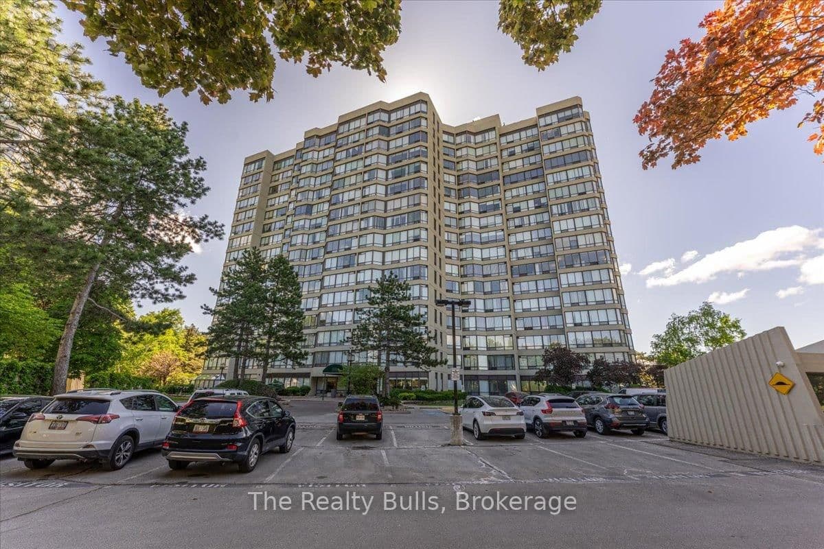 26 Hanover Road, Unit 701 thumbnail 2