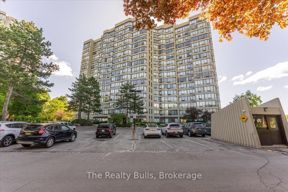 26 Hanover Road, Unit 701 thumbnail 3