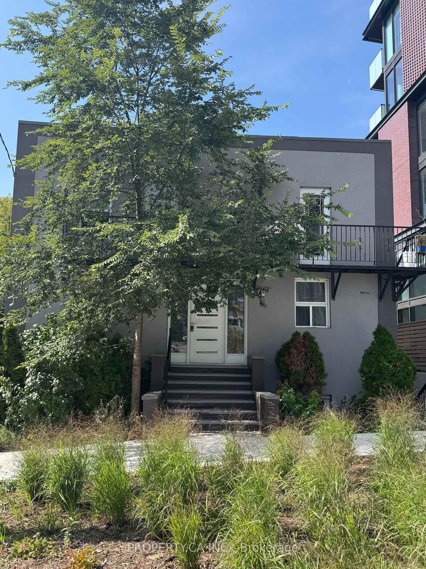 22 Brad Street - Image 1